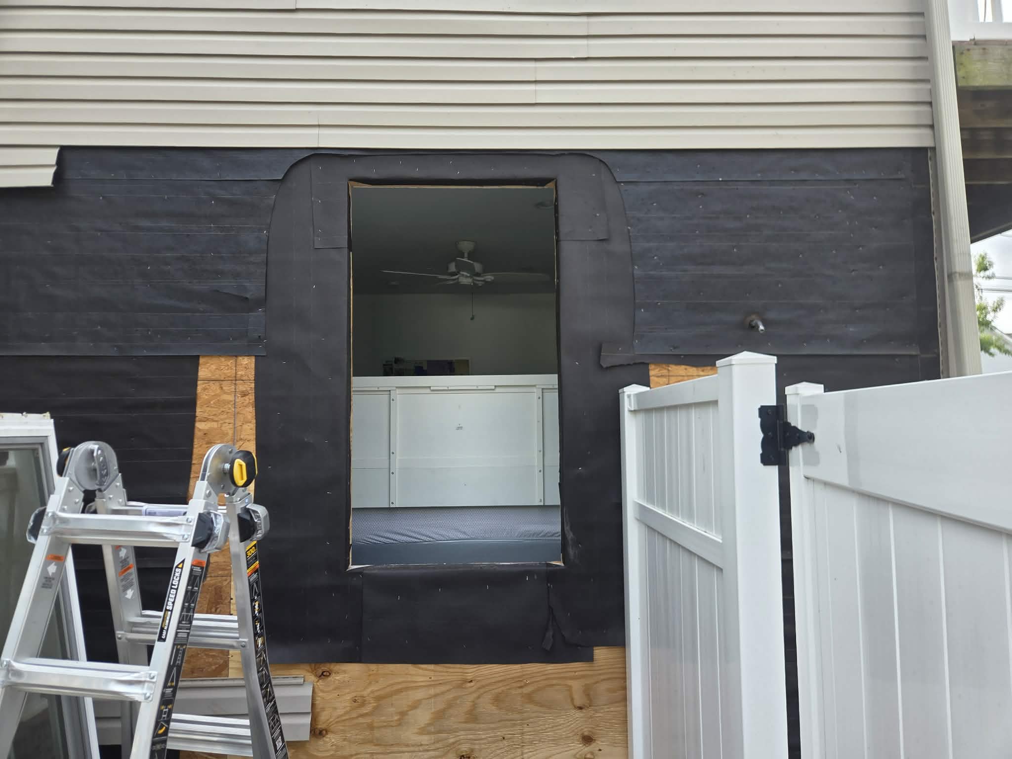 Rough opening cut for window replacement